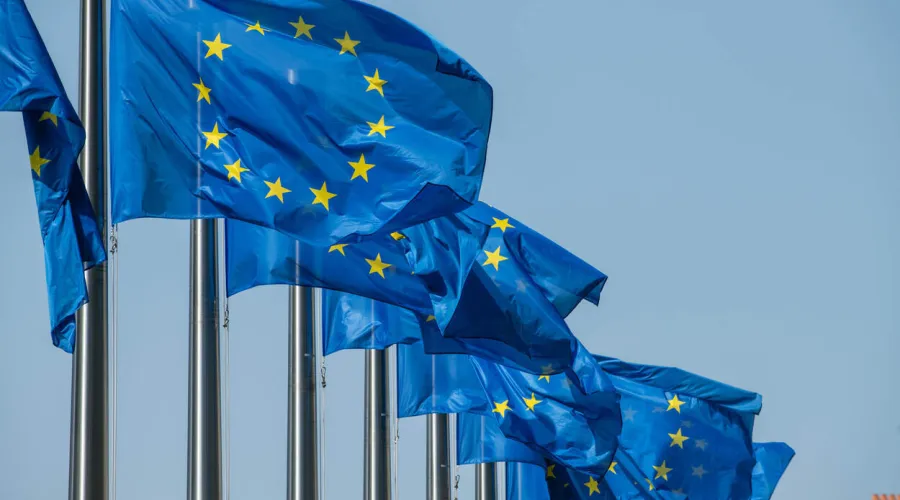 Vlaggen van de EU in Brussel